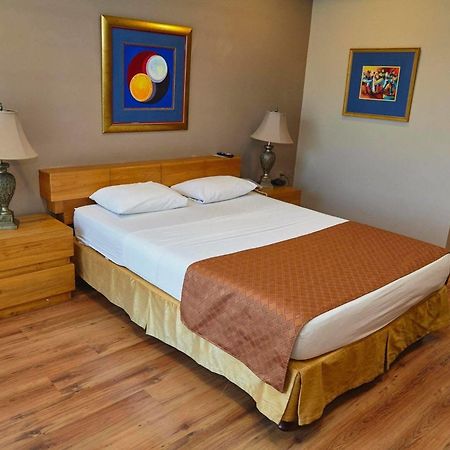 Tradewinds Hotel 圣费尔南多 外观 照片
